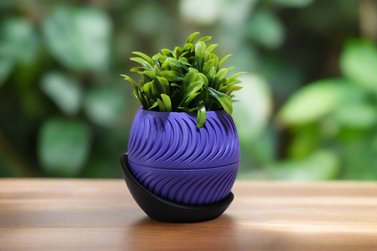 Beautiful Sliced Planter with Wrap Around Plate