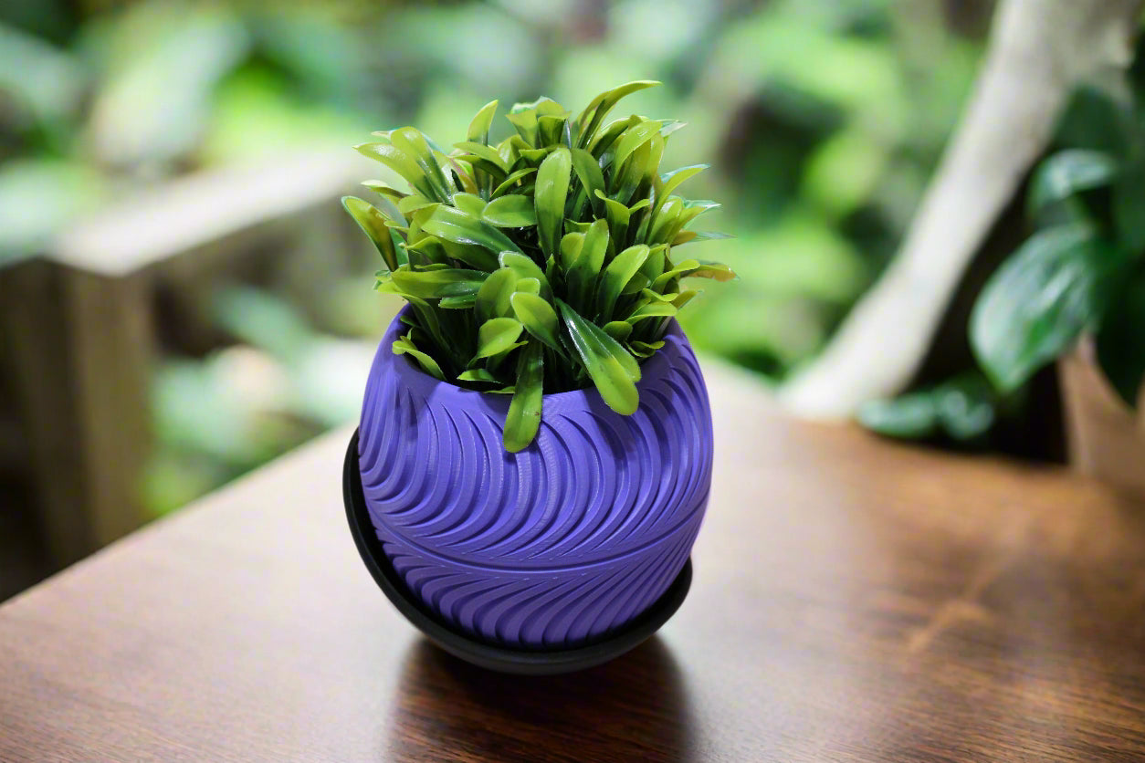 Beautiful Sliced Planter with Wrap Around Plate