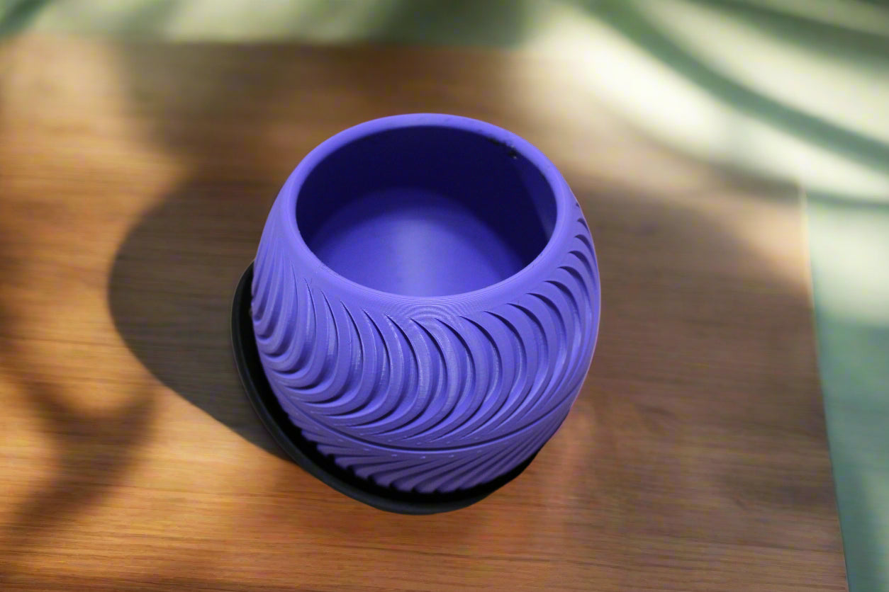Beautiful Sliced Planter with Wrap Around Plate