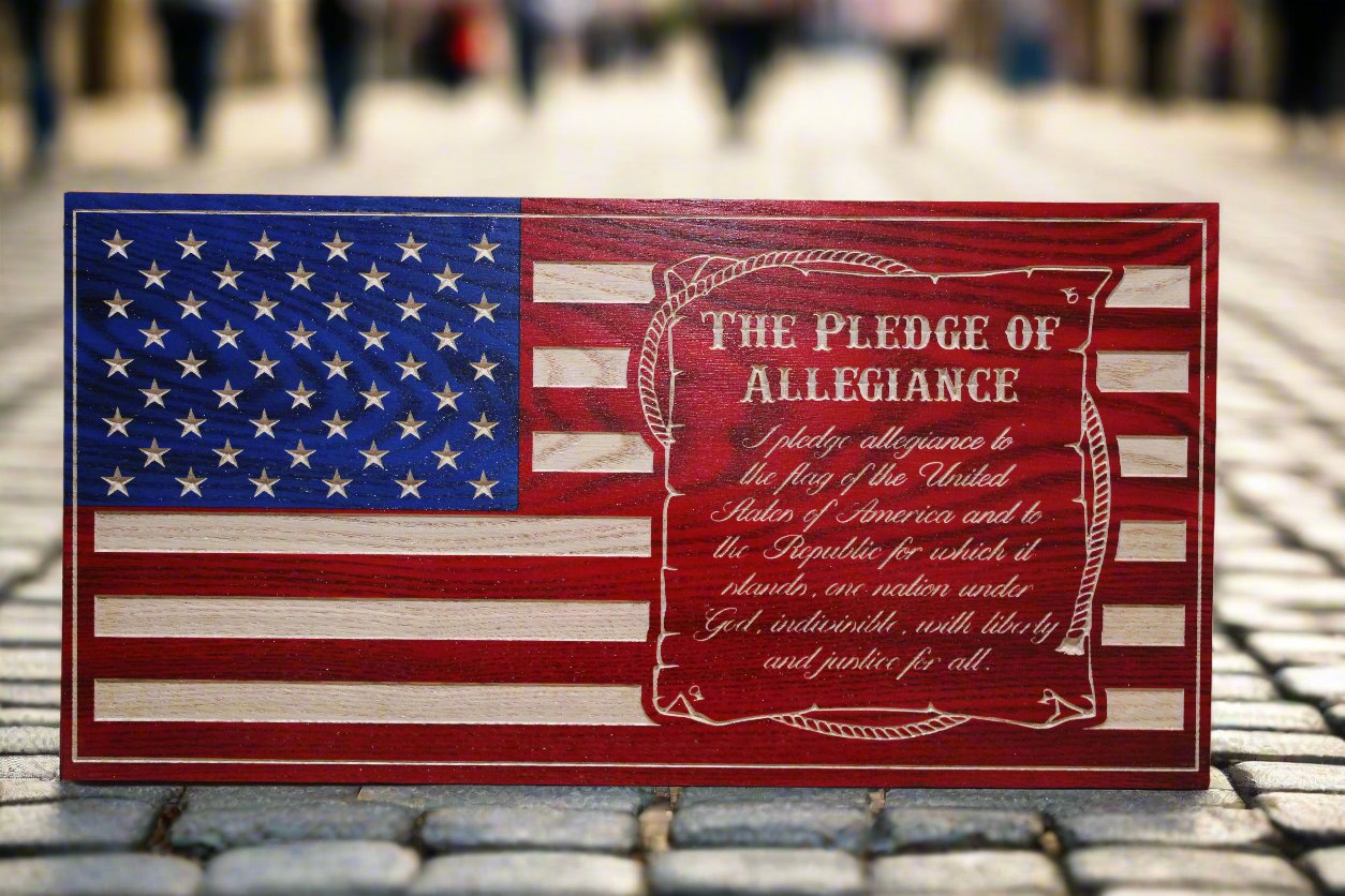 Small Pledge Of Allegiance Scroll Flag