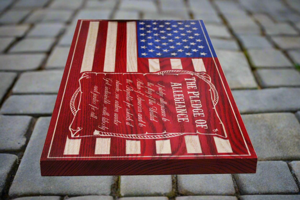 Small Pledge Of Allegiance Scroll Flag